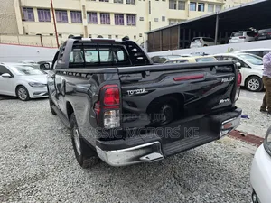Toyota Hilux Revo Smart Cab Deisel 2.8 RWD 2019 Black