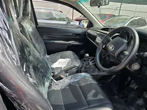 Toyota Hilux Revo Smart Cab Deisel 2.8 RWD 2019 Black