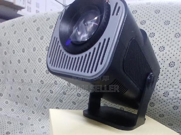Hy320 Mini Newlyative 720p Android 13 Projector - thumbnail 2