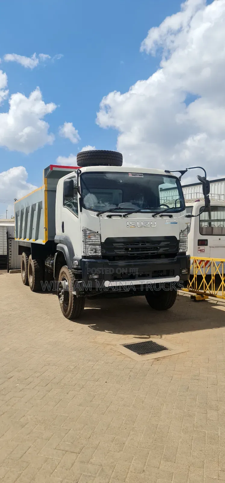 Isuzu Fvz 2025 White
