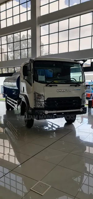 Isuzu FRR Water Tanker