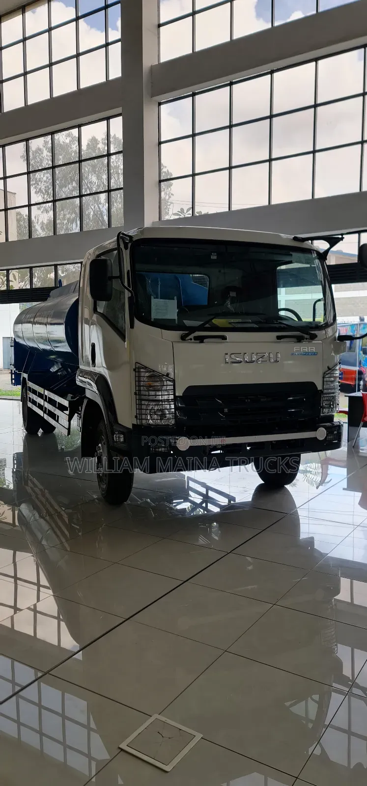 Isuzu FRR Water Tanker