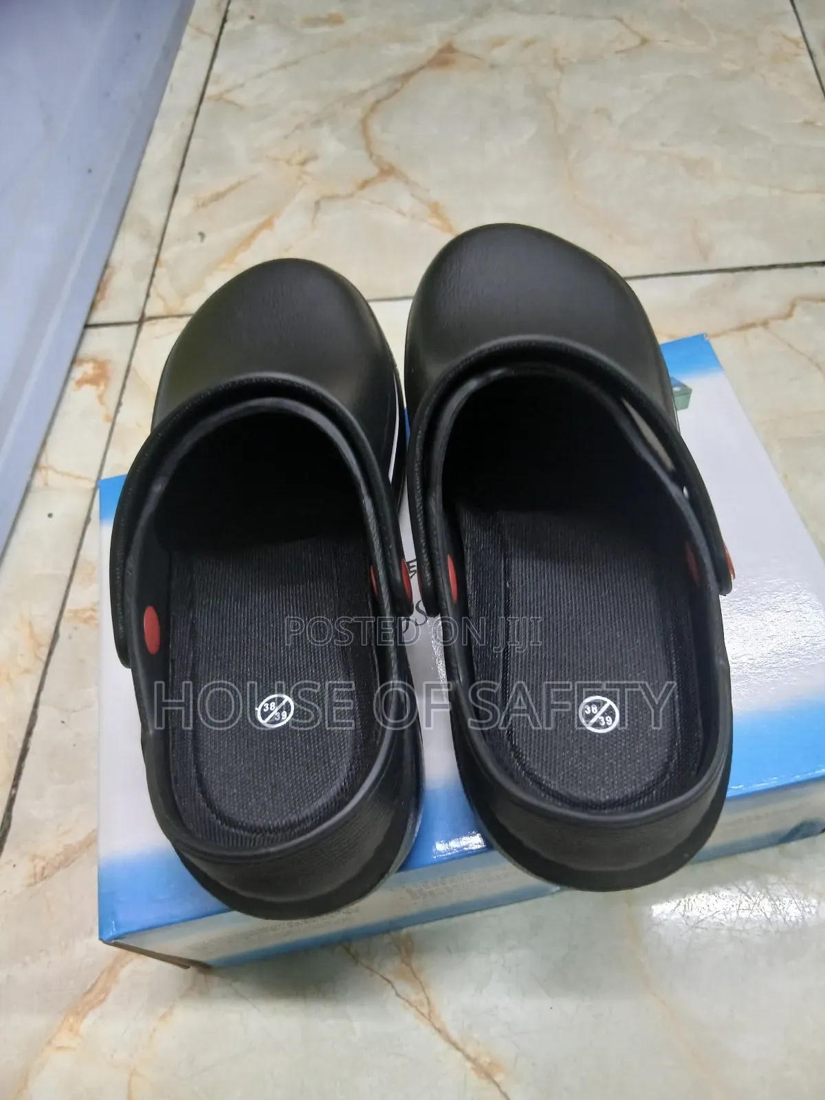 All Day Comfort Black Kitchen Croc