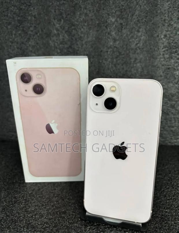 New Apple iPhone 13 256 GB Pink - main view