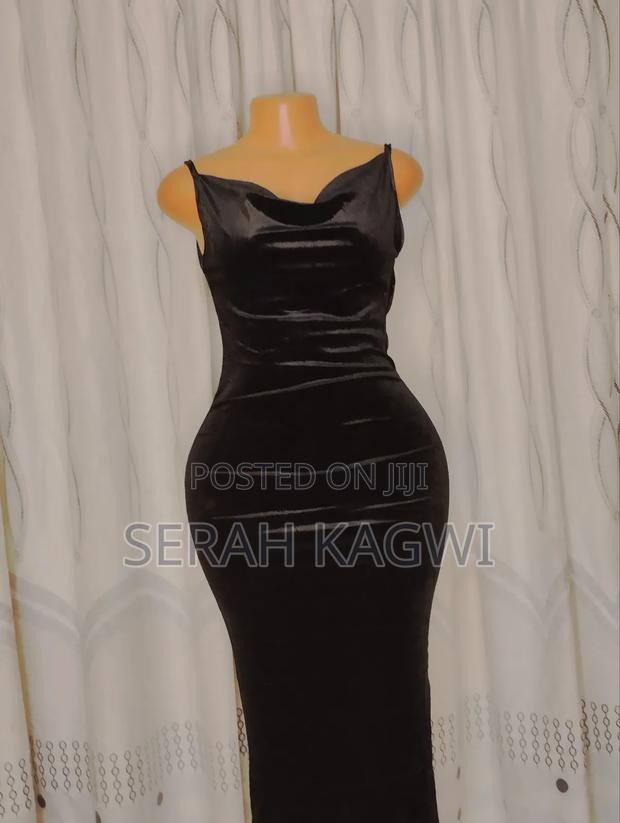 Ladies Clothing - thumbnail 6