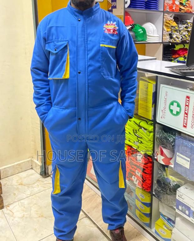 Blue Matched In Yellow Pockets - main view