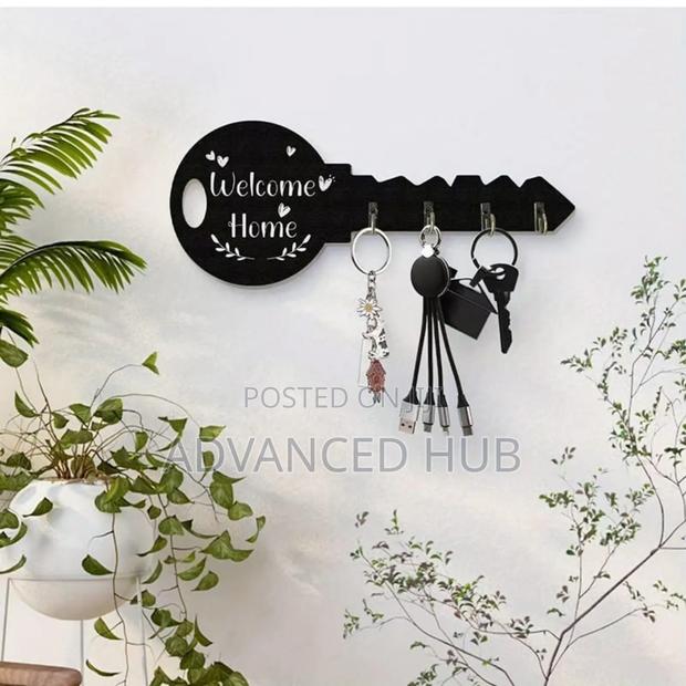 Wall Mounted Decorative Wooden Key Holder - thumbnail 2