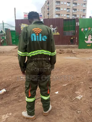 Extra Large Size Green Cargo With Orange Pockets