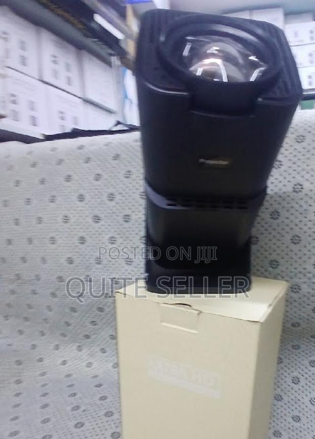 LCD Home Portable Smart Bt5.0 1080p Android 13 Projector - thumbnail 3