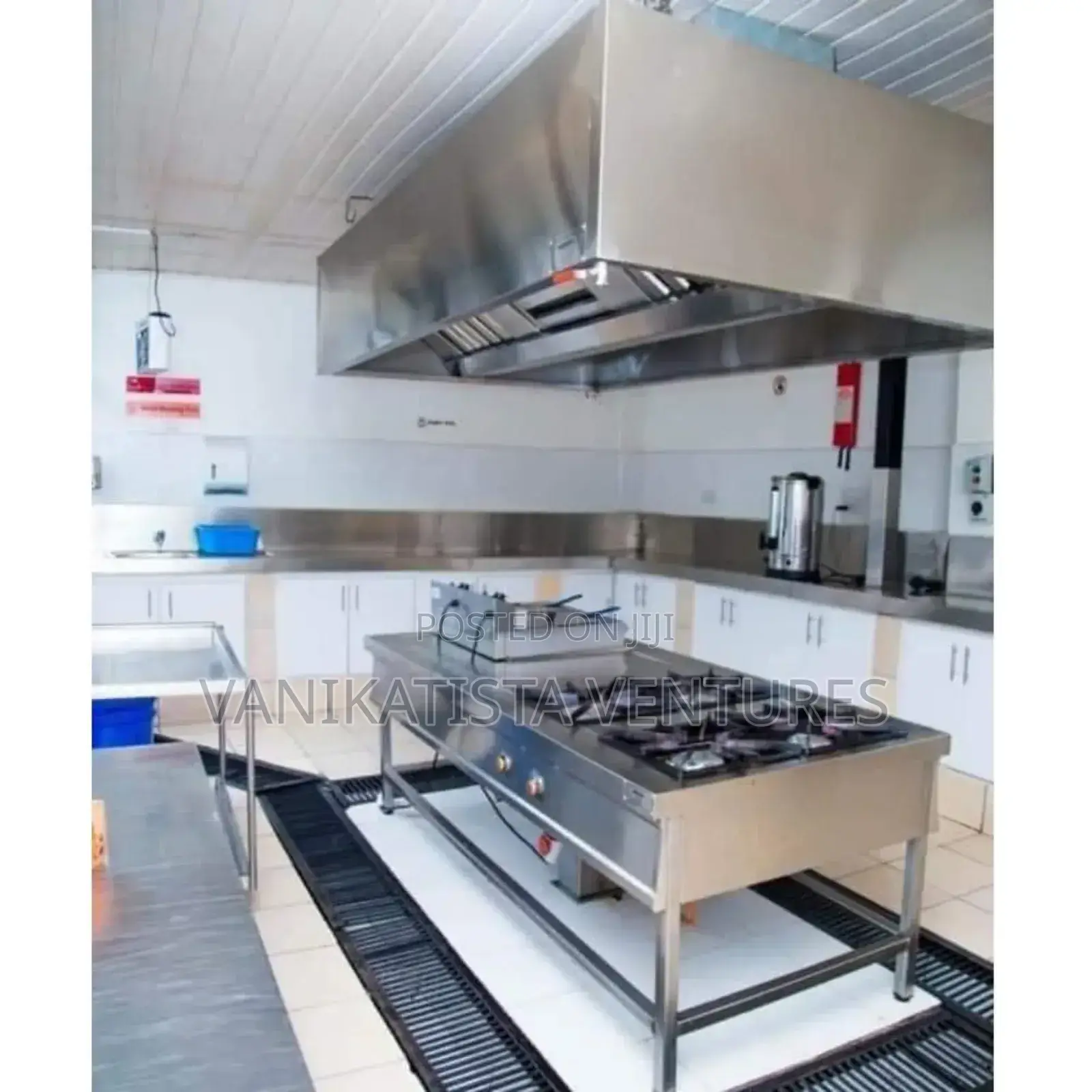 Fabrication Installation Commercial Cooker-Kitchen Hood for Hotels