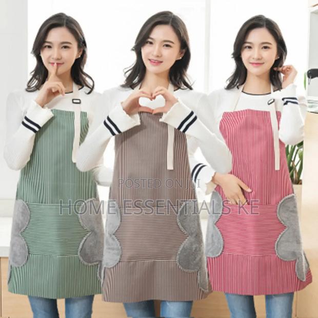 *Kitchen Apron With Hand Wipe Pockets* Waterproof and Oil Proof