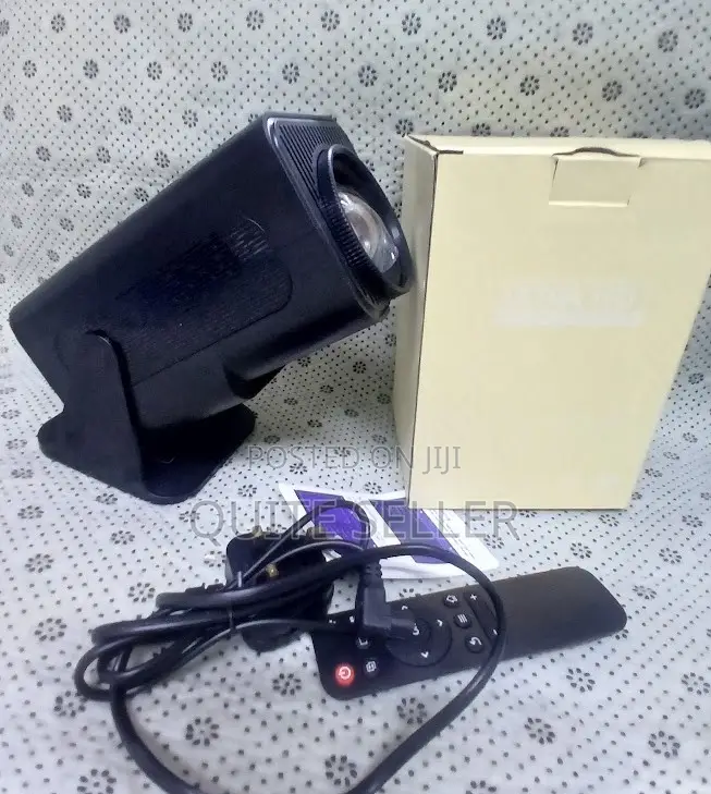 180° Flexible Projection Hy320 Mini Projector Android 11 300ansi