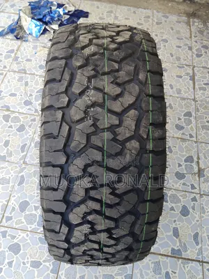 265/55r19 Comforser Tyre (All-terrein