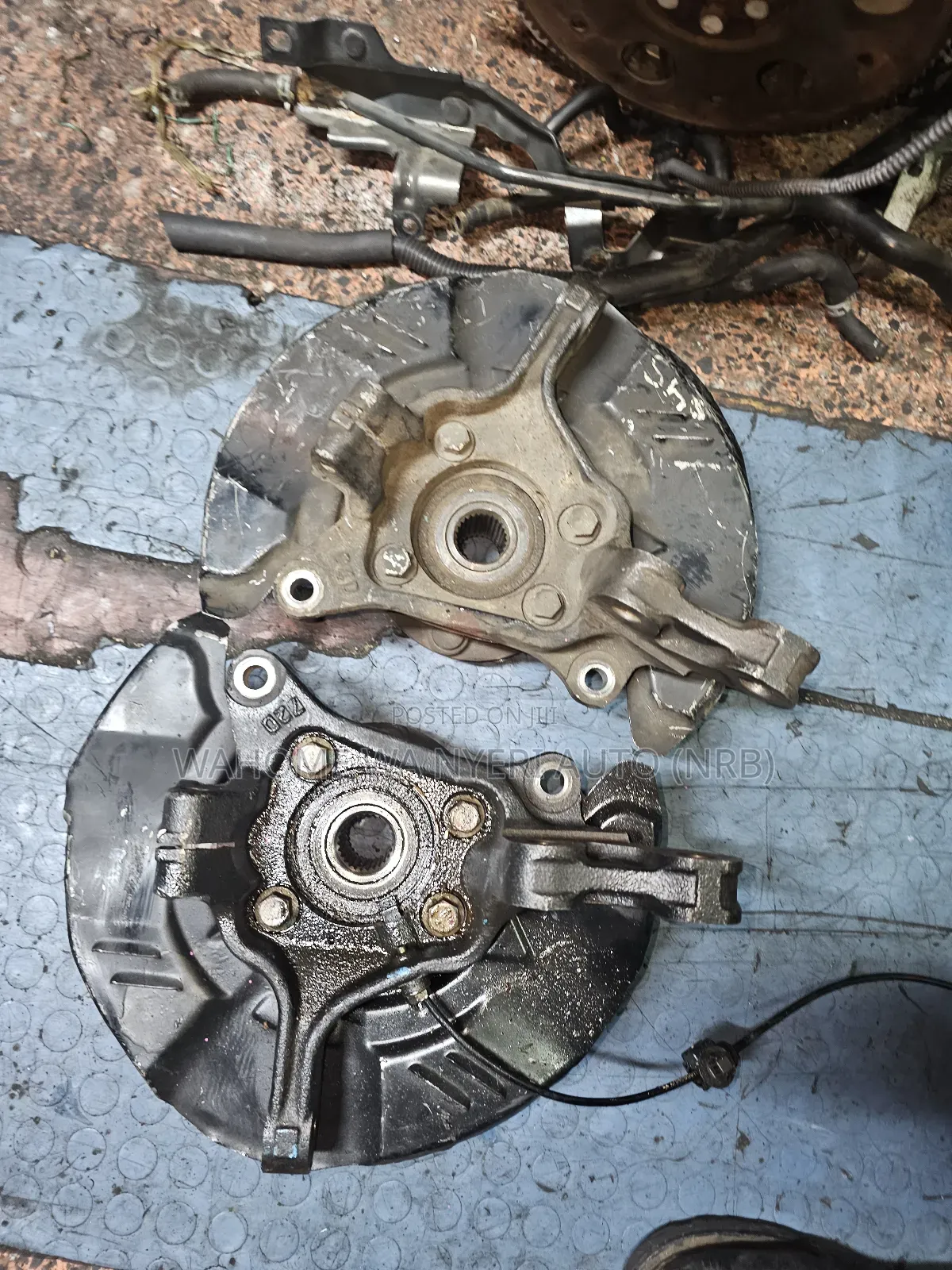 Front Hub Subaru Outback