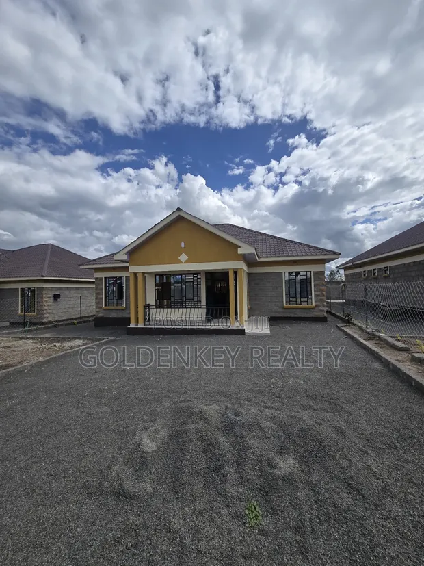 3bdrm Bungalow in Acacia, Kitengela for sale