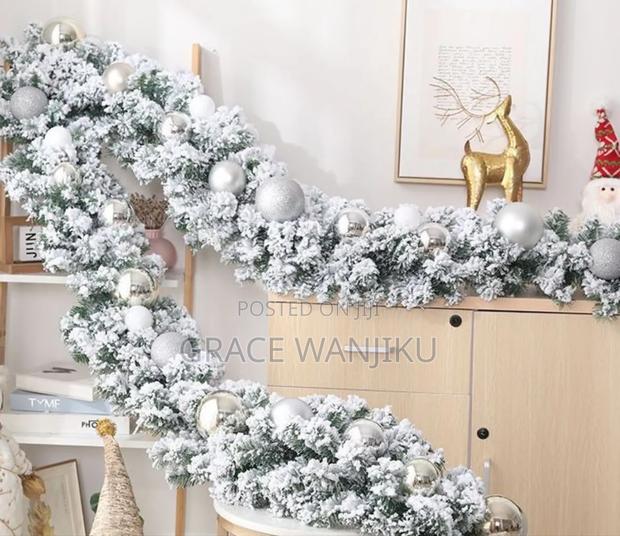 *2.7m Christmas Pine Garland Snow Flocking