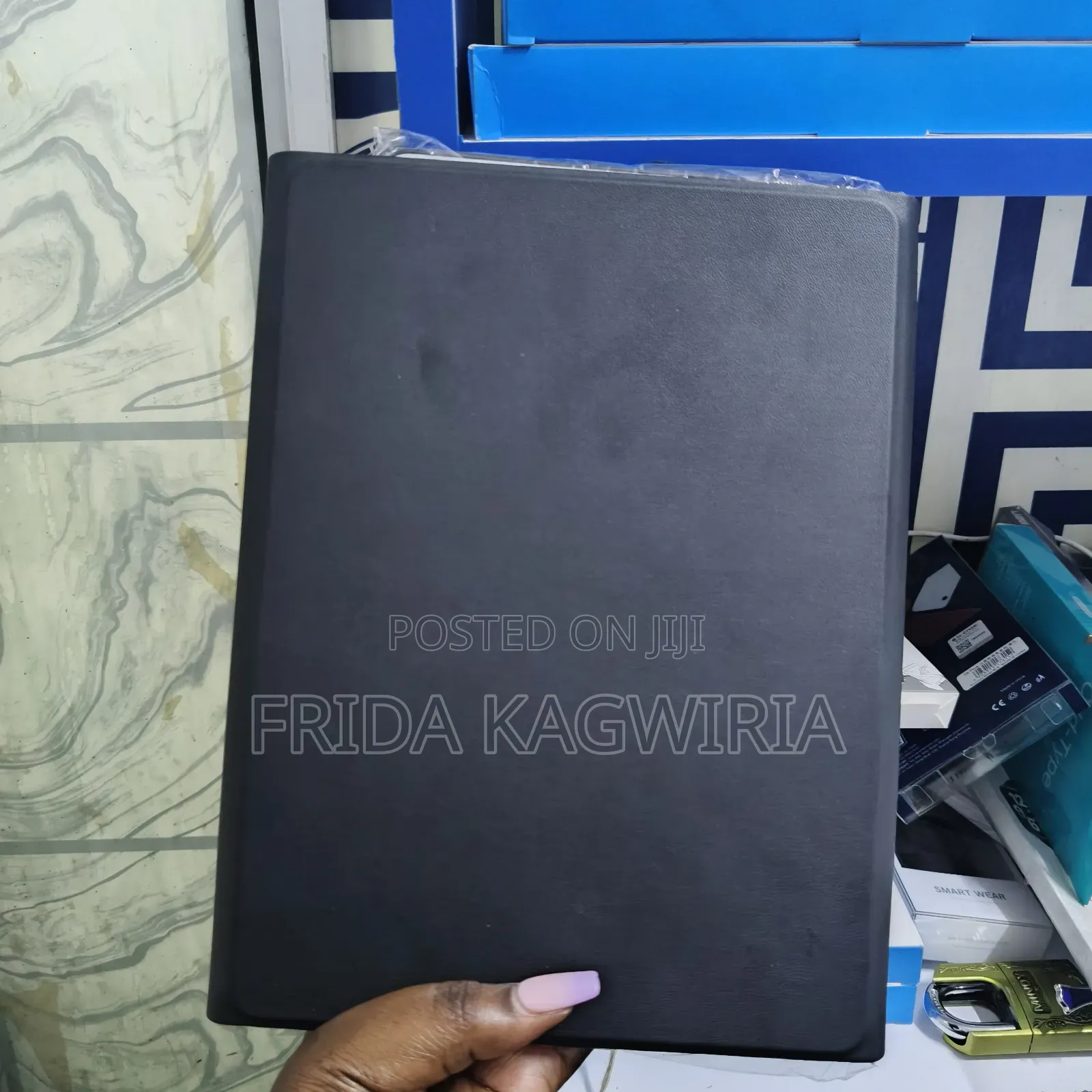 iPad 6th Generation 9.7" Smart Keyboard Flip Case With Pen Slot