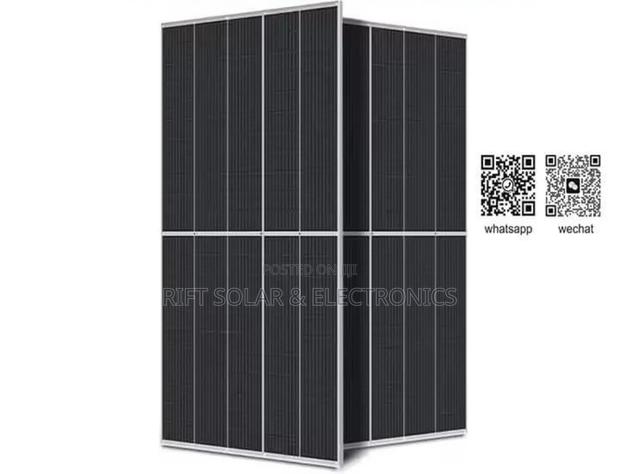 700 Watts Latest Technology Monocrystalline Halfcell Solar Panels - main view
