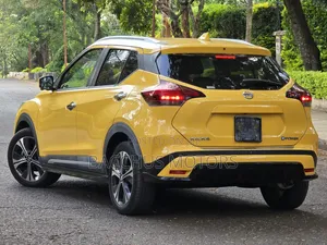 Nissan Kicks 2020 Yellow