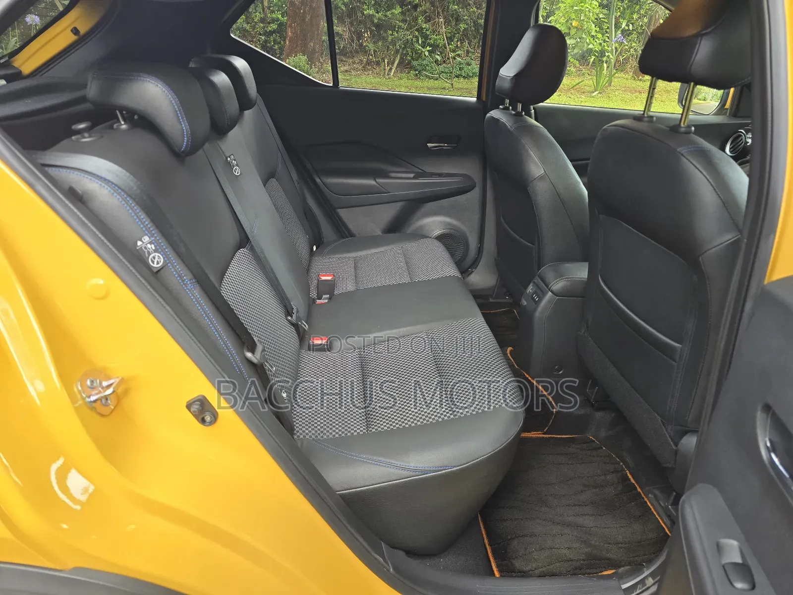 Nissan Kicks 2020 Yellow
