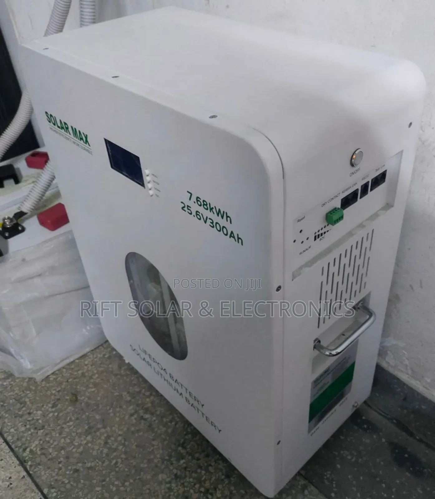 7.68kwh - 25.6v (300ah) Solarmax Lithium Ion Solar Battery 6000 Cycle