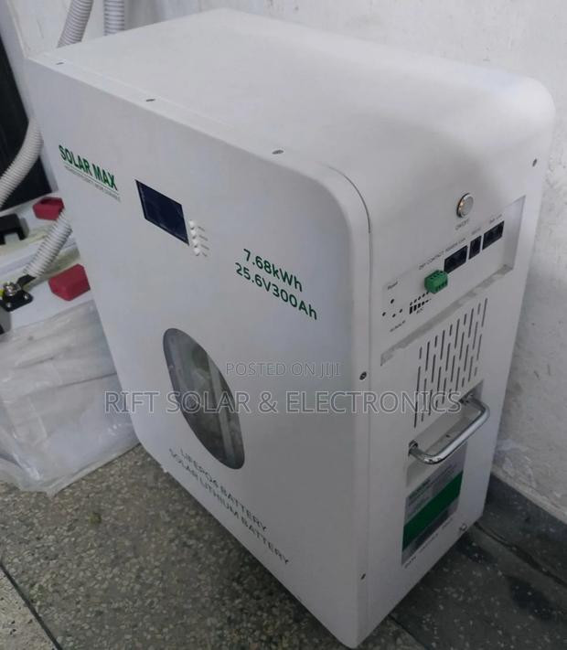 7.68kwh - 25.6v (300ah) Solarmax Lithium Ion Solar Battery 6000 Cycle - thumbnail 2