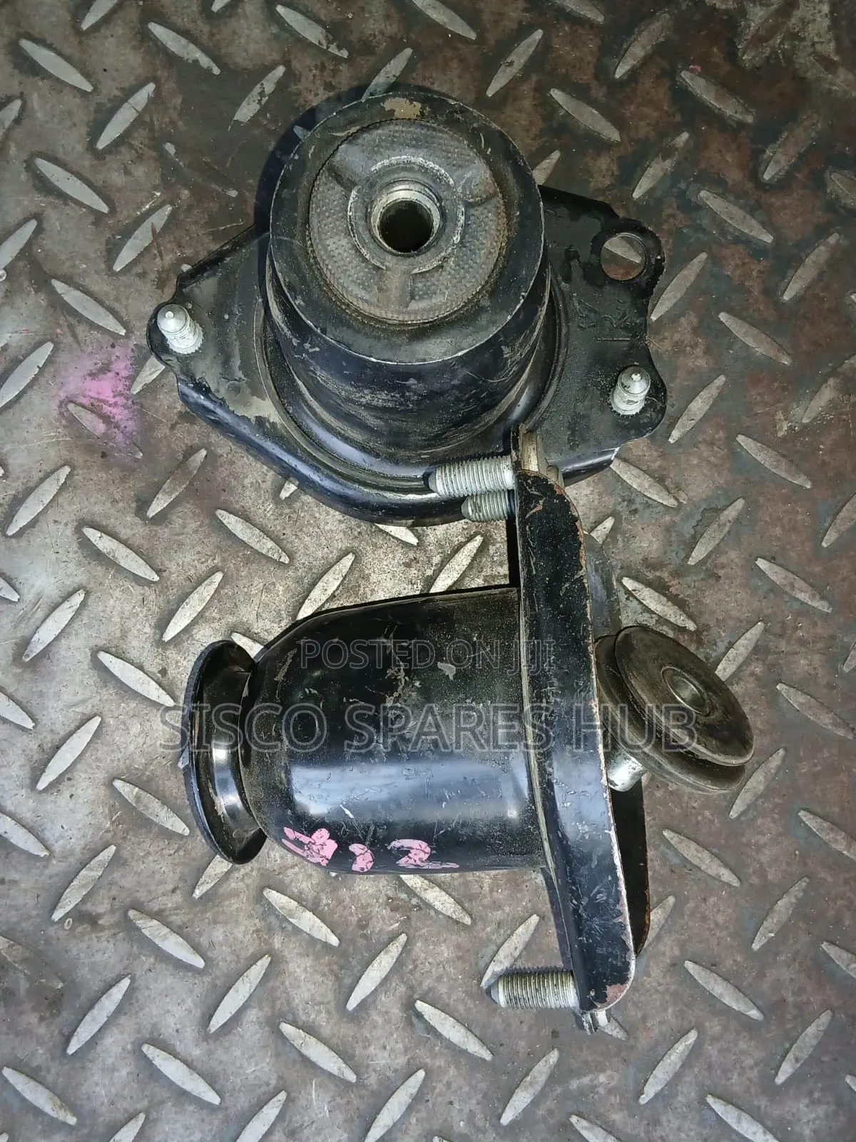 Rear Shock Mountings Fielder,Nze,Sienta