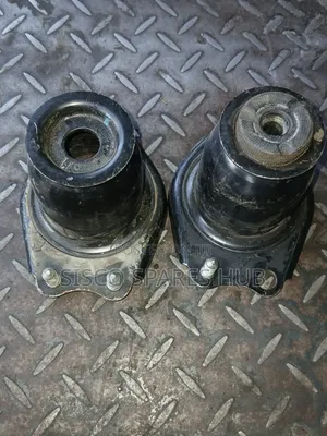 Rear Shock Mountings Fielder,Nze,Sienta