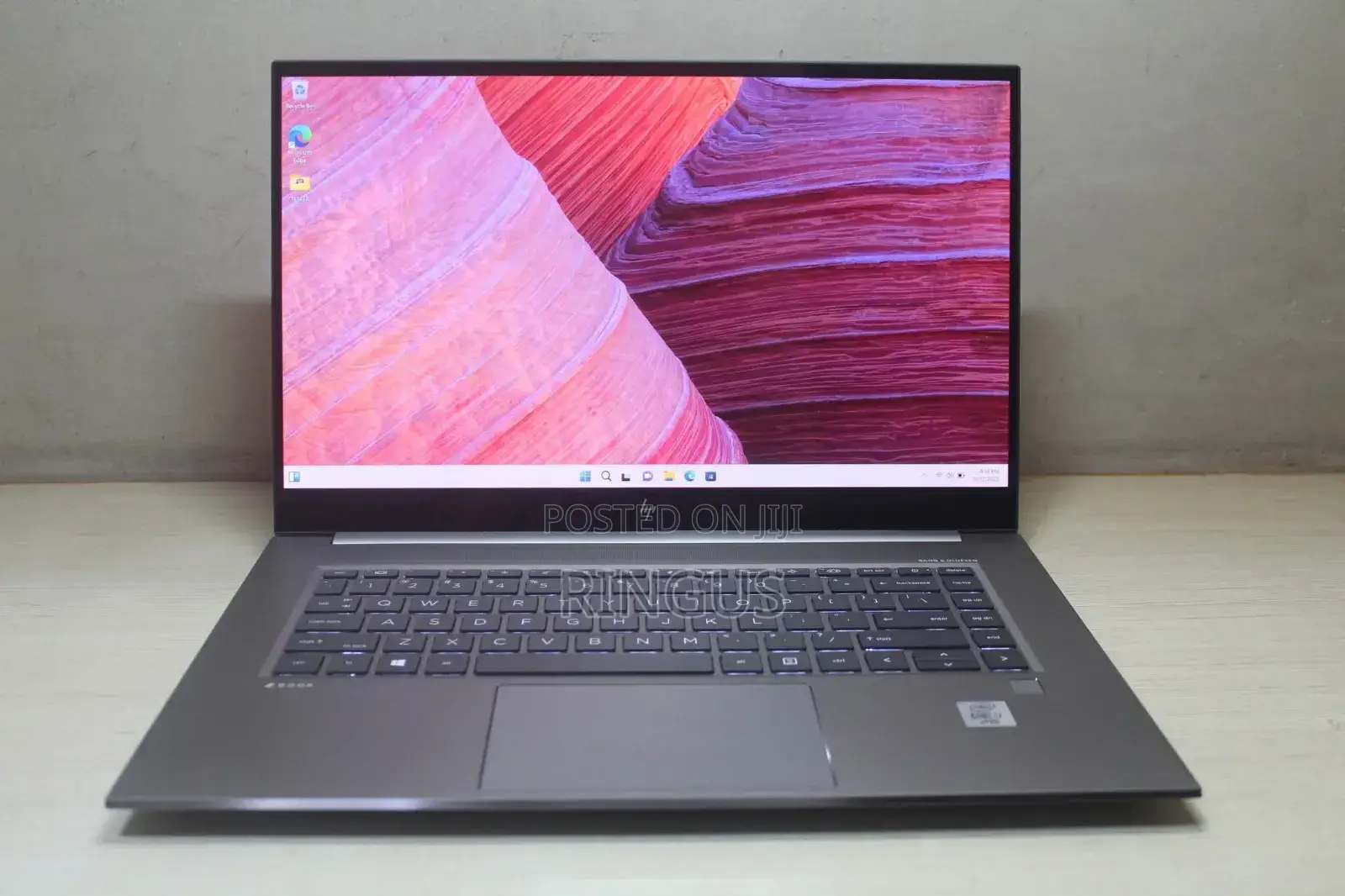 New Laptop HP ZBook Firefly 15 G7 32GB Intel Core I7 SSD 512GB