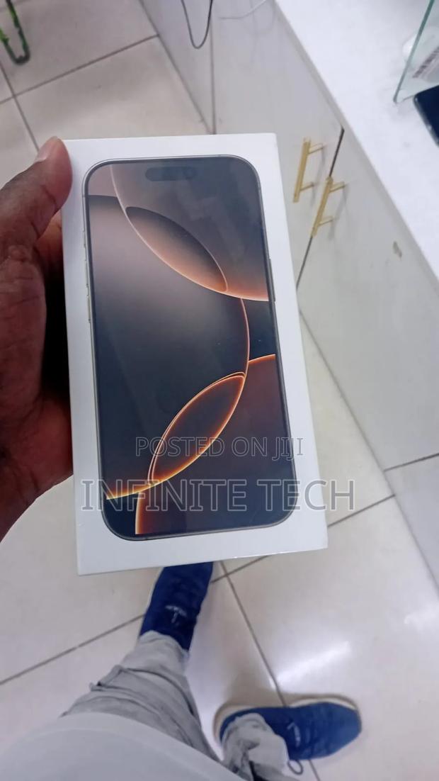 New Apple iPhone 16 Pro Max 256 GB Black