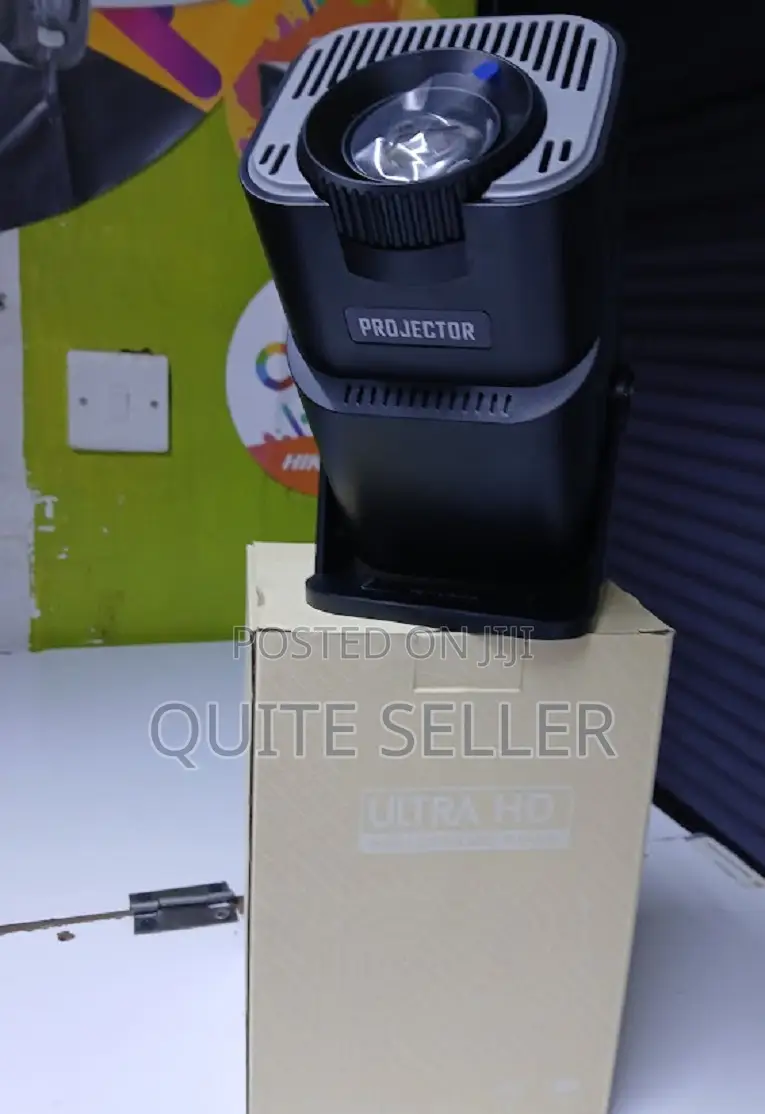 Mini Portable Auto Keystone Projector , Native 1080p
