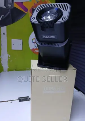 Mini Portable Auto Keystone Projector , Native 1080p