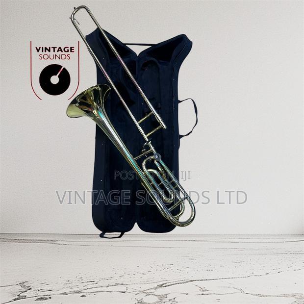 Bb/F Single Valve Bass Trombone - main view
