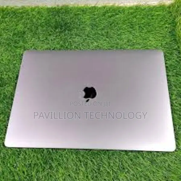 Laptop Apple MacBook Pro 16GB Intel Core i7 SSD 256GB