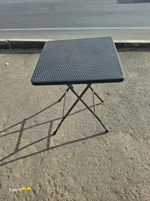 Square Foldable Table - main view