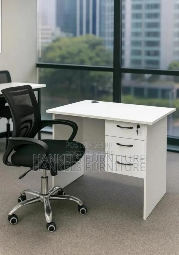 Open Space Study Office Table