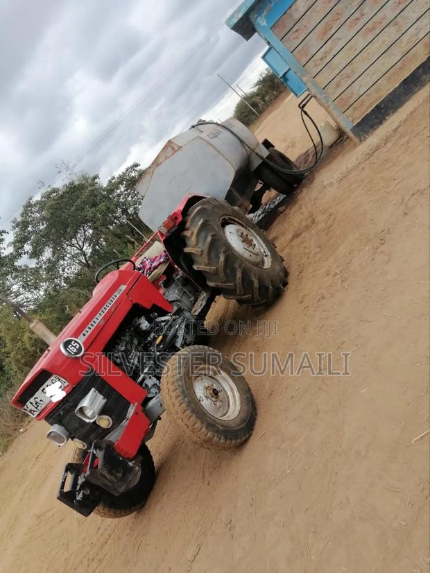 A Tractor Mf165 - main view