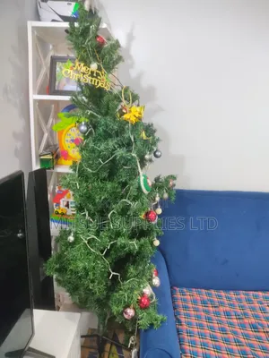 Office/Reception/Home Xmas Tree W/3 Long Lights And Full Decorations