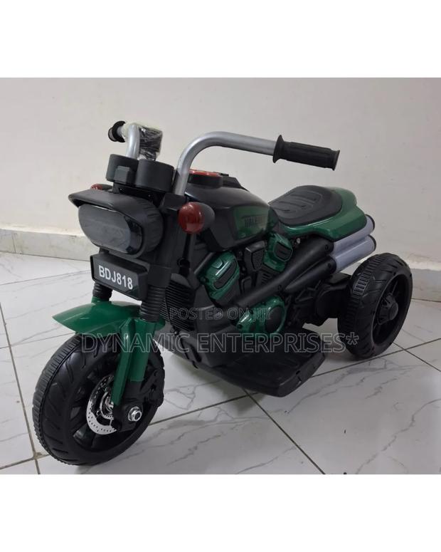 Bdj818 Kids' Electric Ride-on Motorcycle Toy.