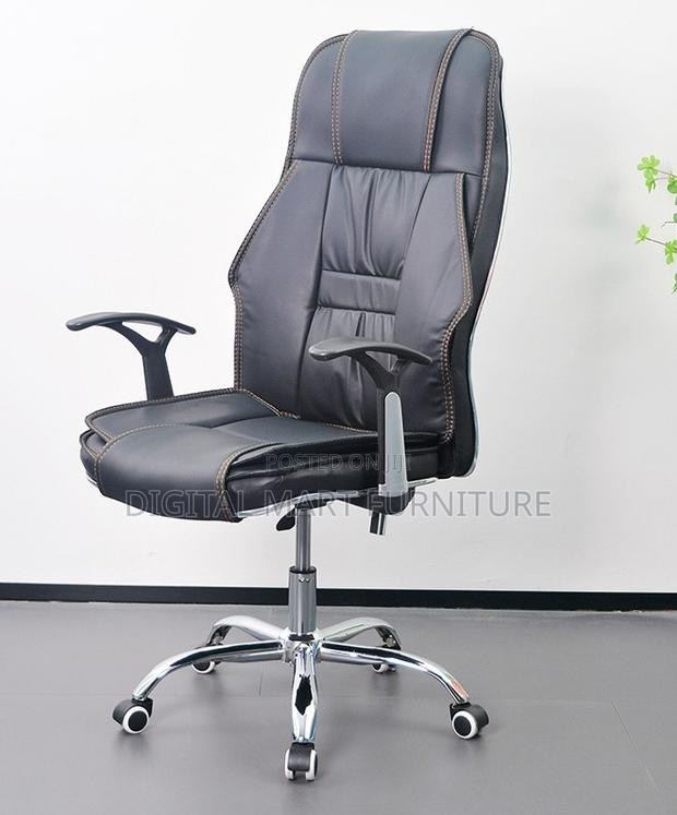 Black Leather Plush Manager Chair