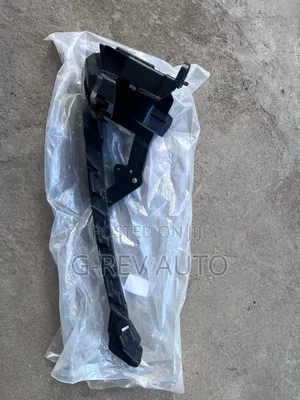 Honda CRV Rm1 Headlight Brackets.