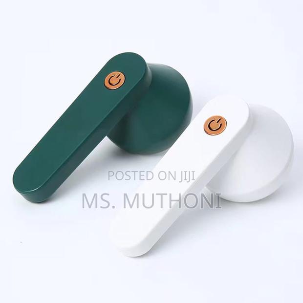 Electric Fabric Shaver / Lint Remover*