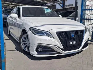 Toyota Crown 2019 White