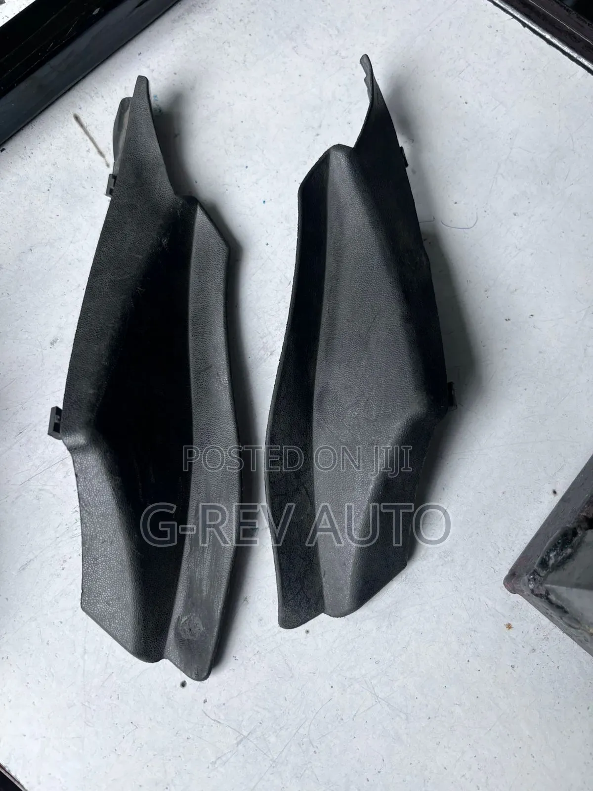 Mazda Demio 2015-2018 Windscreen Finishers Oem.