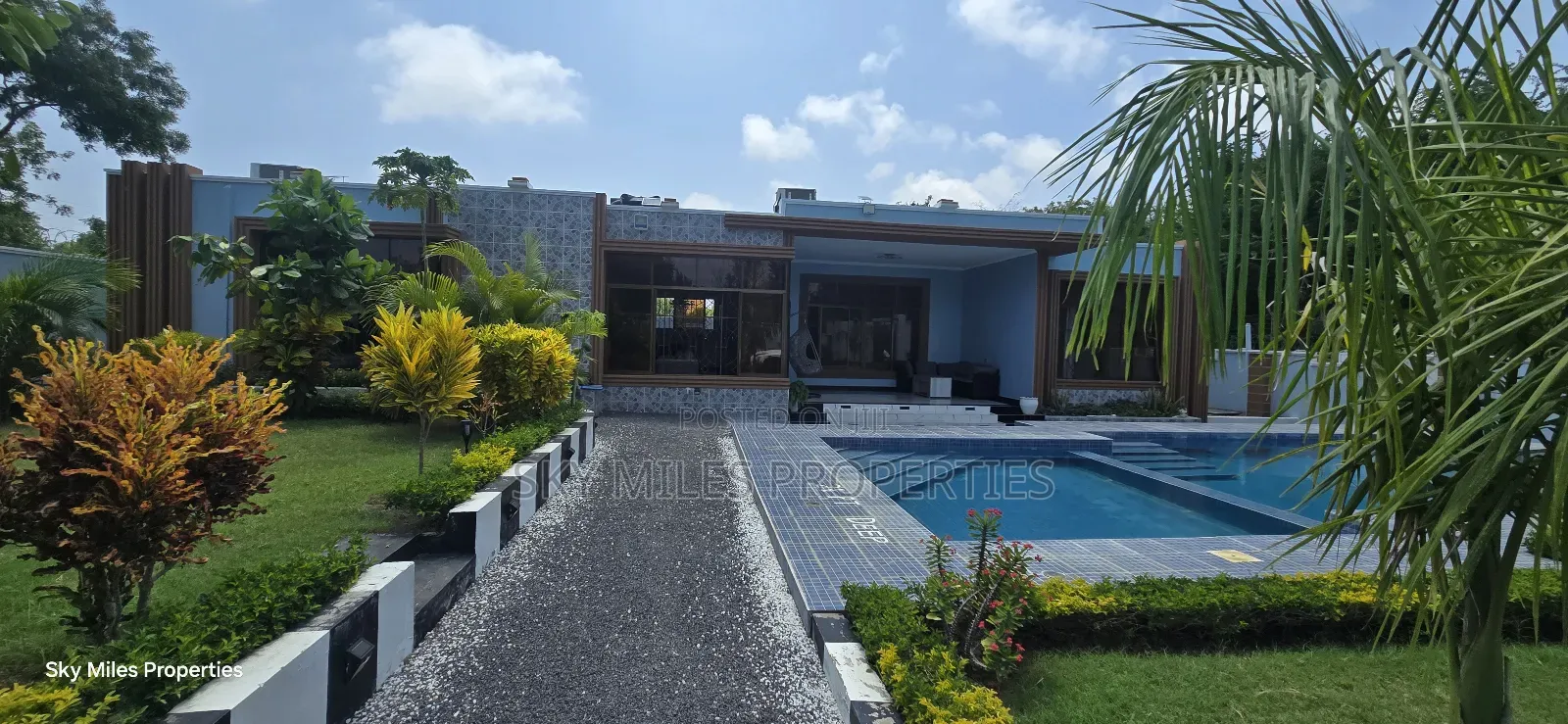 Furnished 4bdrm House in Sun&Sand, Kikambala for sale