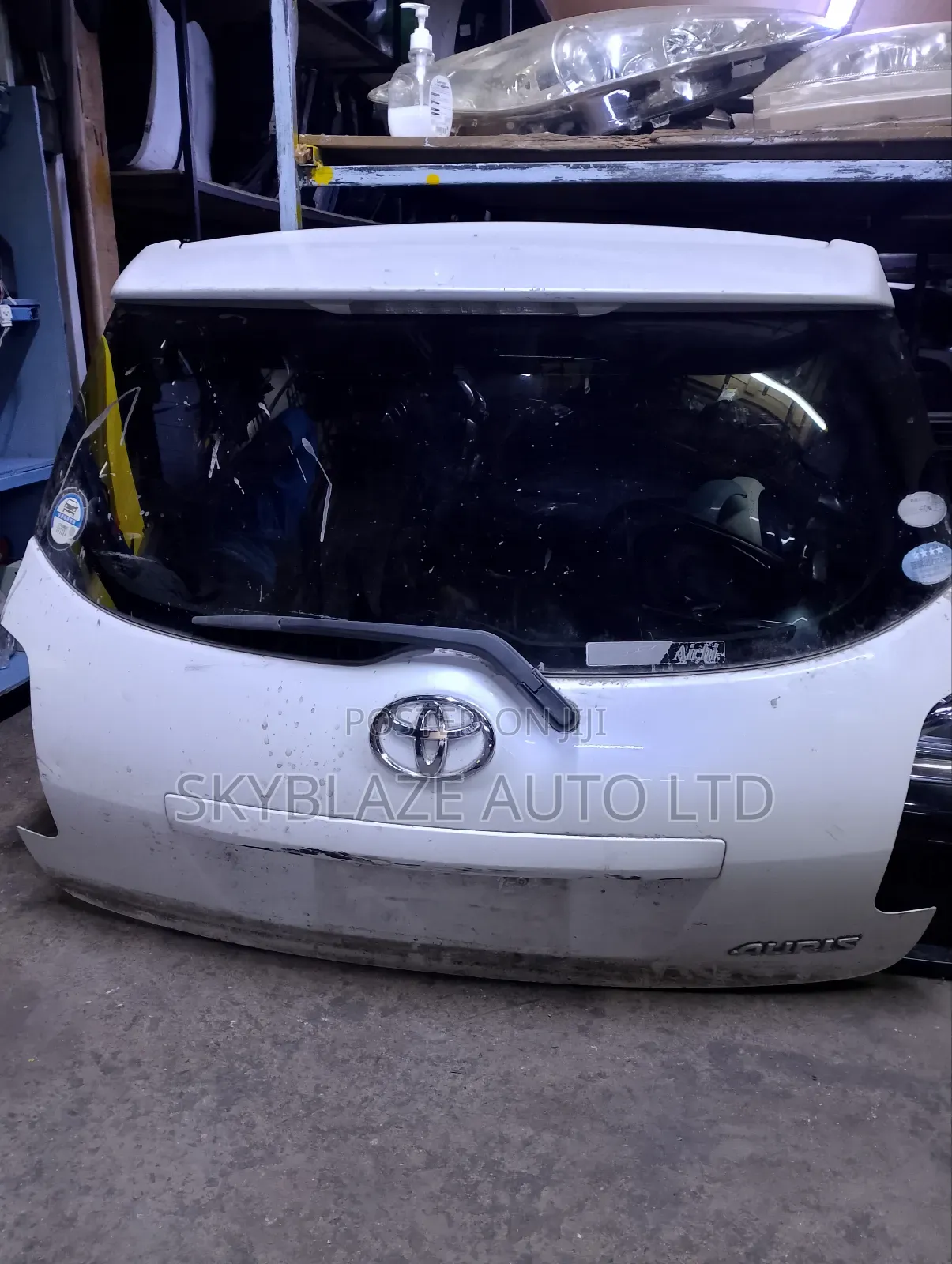 Toyota Auris Tailgate