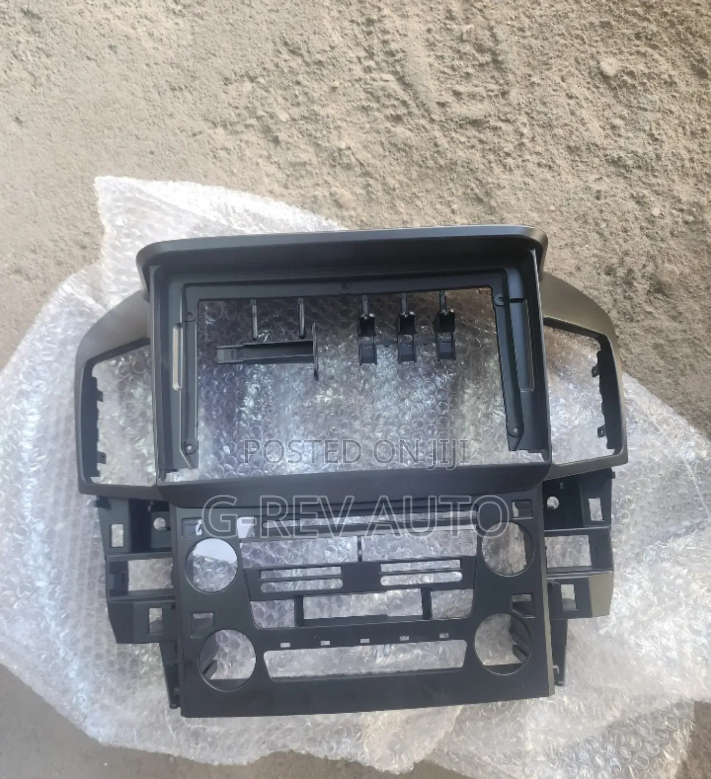Harrier 240/Rx 300 Radio Console.