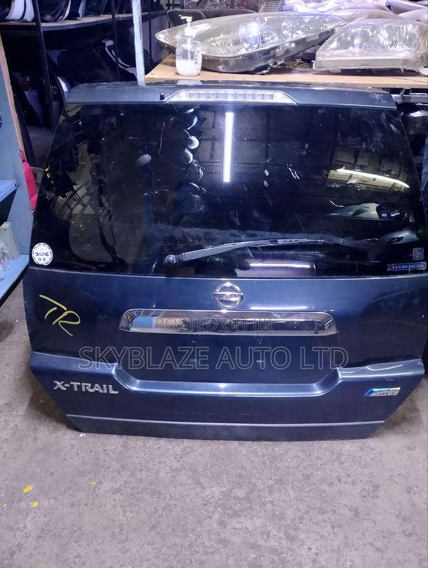 Nissan Xtrail Tailgate