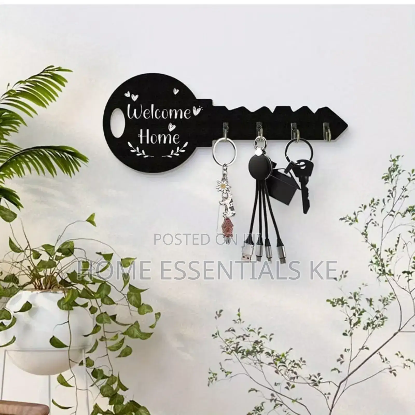 *Wall Mounted Decorative Wooden Key Organizer