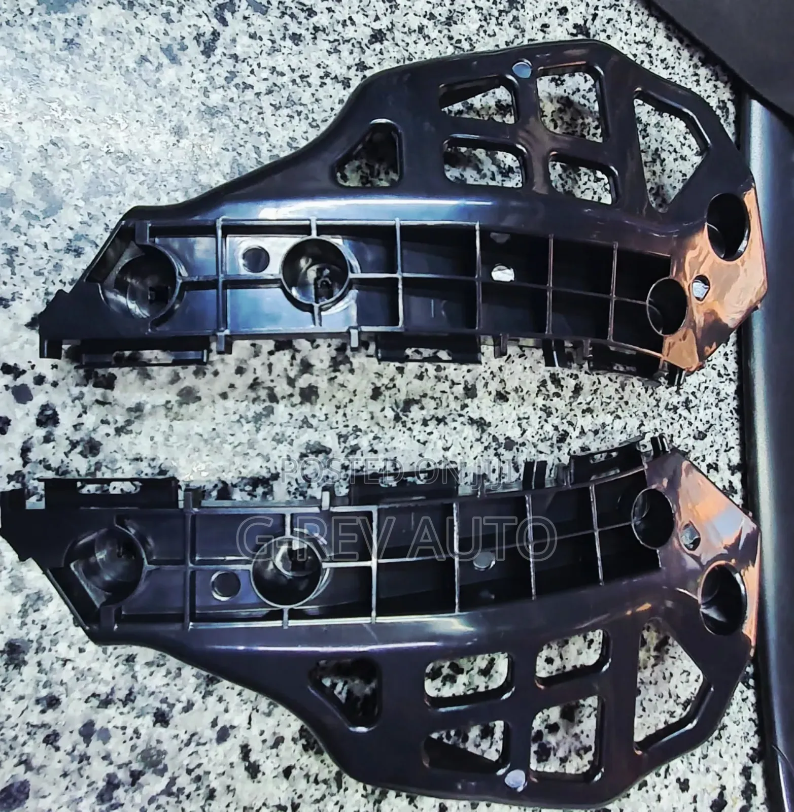 Auris New Model Bumper Brackets/Bumper Slides
